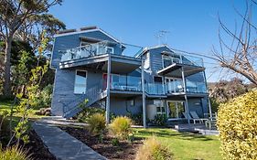 Bay Views From Drury Lane With Solar Heated Pool And Gas Heated Spa